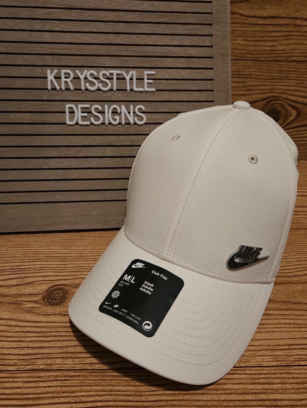 Nike Baseball Hat Off White Size Med/ Lrg